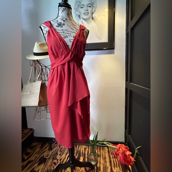 Banana Republic red silk dress - Picture 3 of 7